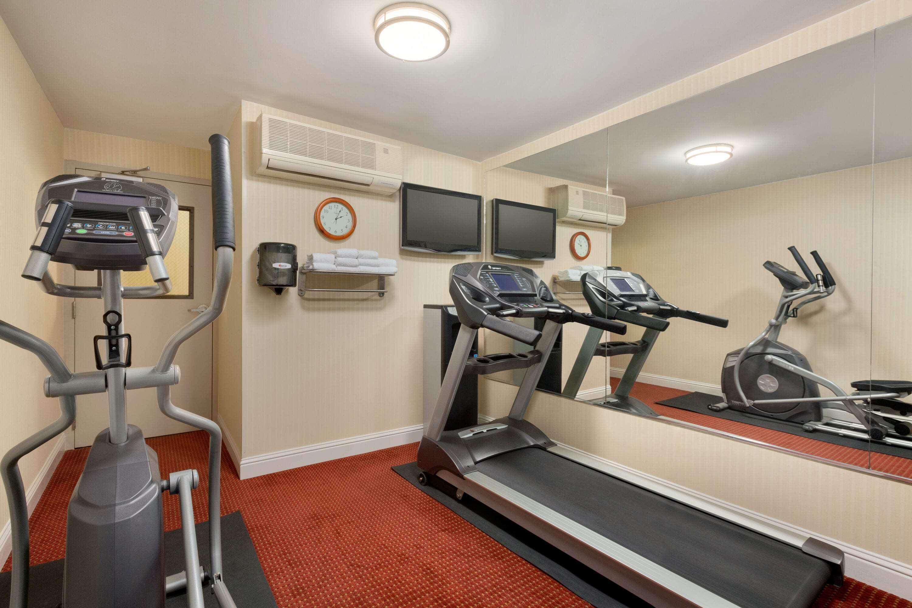 Ramada By Wyndham Oakland Downtown City Center Eksteriør bilde