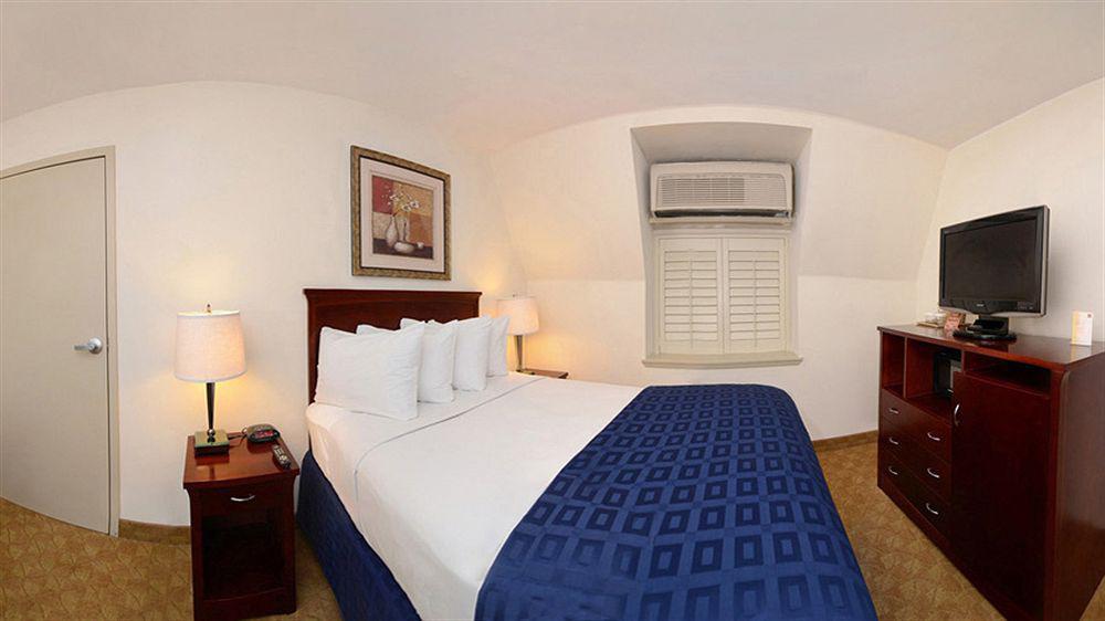 Ramada By Wyndham Oakland Downtown City Center Eksteriør bilde